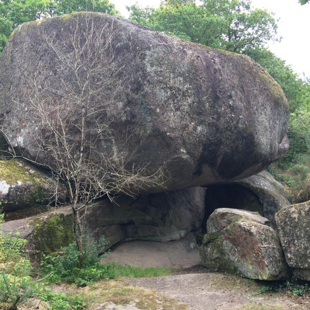 Abri De La Roche Aux Fées ©amandine Pauly