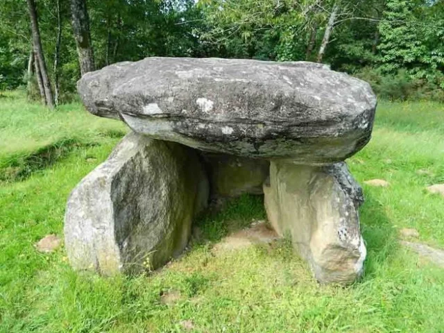 Dolmen @Haute-Vienne Tourisme