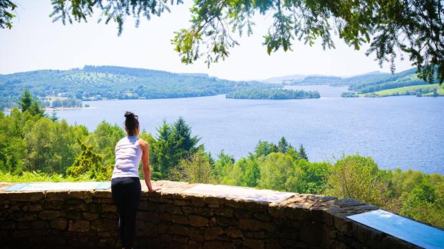 Puy de La Croix au Lac de Vassiviere sur le Parc Naturel de Millevaches en Limousin