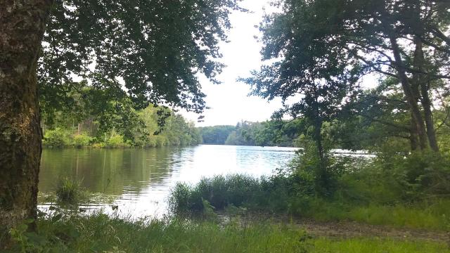 Lac De Saint Pardoux Petit Coin Secret