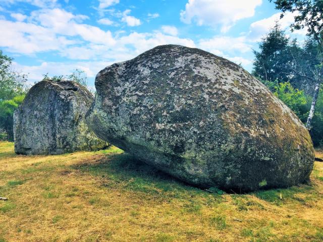 Le Puy des Roches à Cheissoux - Pierres de Légende du Limousin