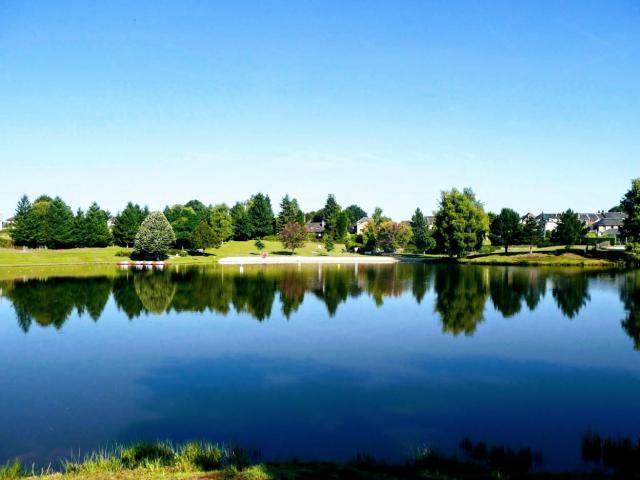 Lac De La Roche Meuzac