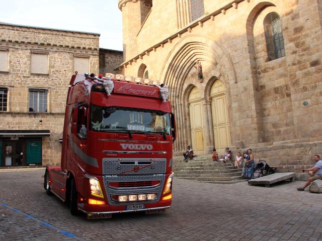 Saint Junien- Camion Cross - Defilé dans les rues