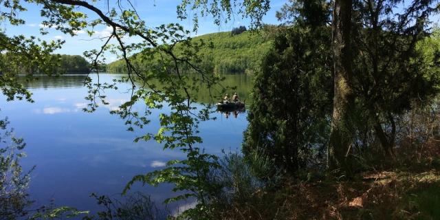 Pêche sur le lac de Vassivière