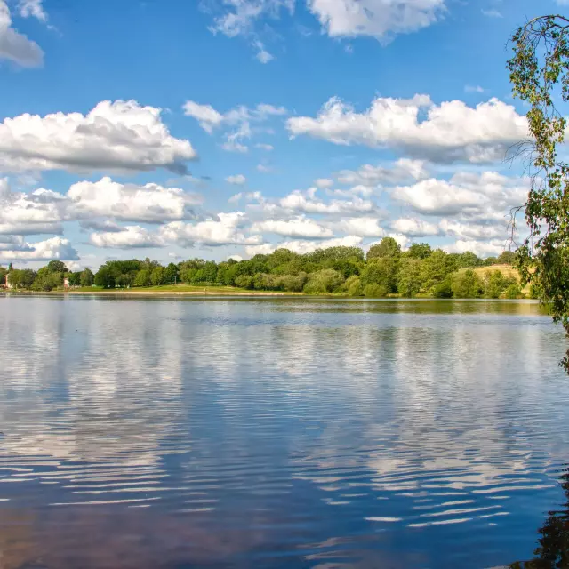 Etang De Sagnat Bessines Sur Gartempe