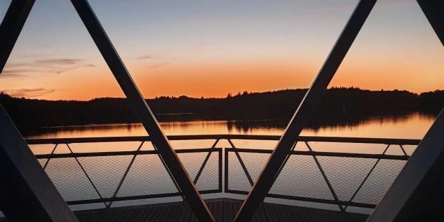 Coucher Du Soleil Passerelle Lac De Saint Pardoux