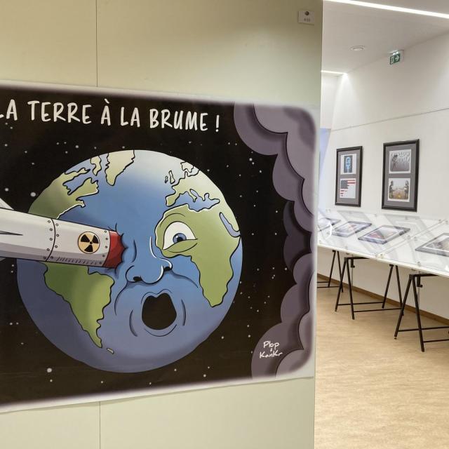 Exposition de La Terre A La Brume