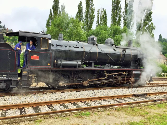 Train A Vapeur en gare d'Eymoutiers