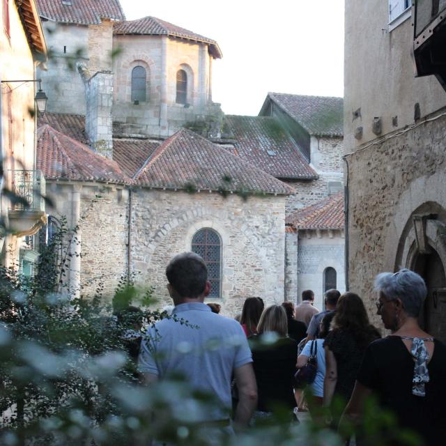 Visite guidée du cœur historique de Saint Léonard de Noblat et de sa collégiale