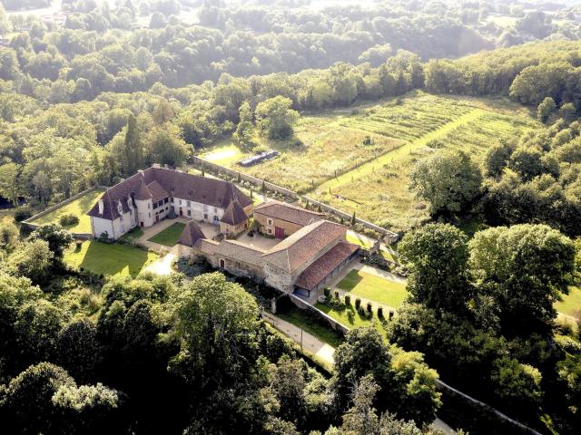 Chateau De Losmonerie