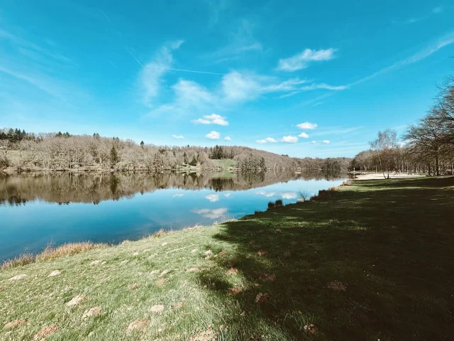 Lac De St Helene Bujaleuf