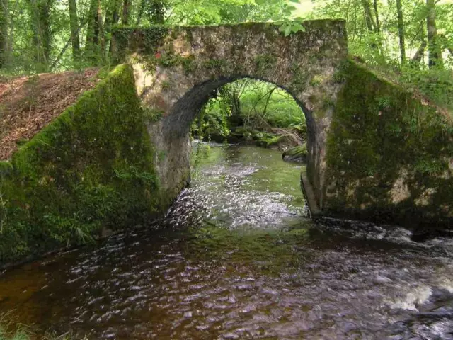 Sentier Du Moulin Chabrou