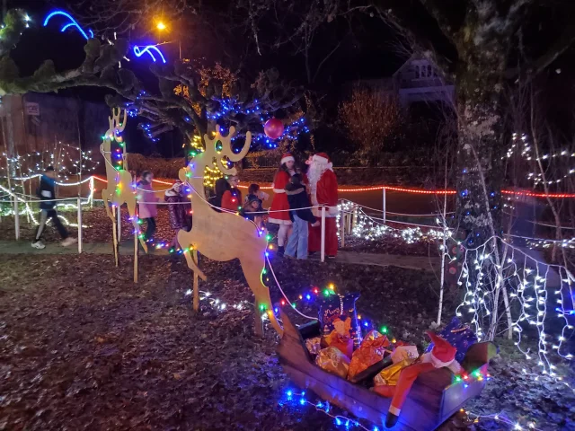 Pere Noel A St Germain Les Belles