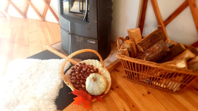 Séjour détente et bien-être à Noël en hébergement insolite à la Ferme de la Goursaline