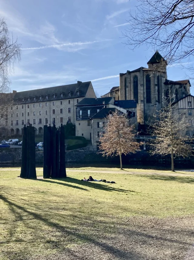 Vacances de Noël en Limousin - Le parc du Pré Lanaud à Eymoutiers en hiver