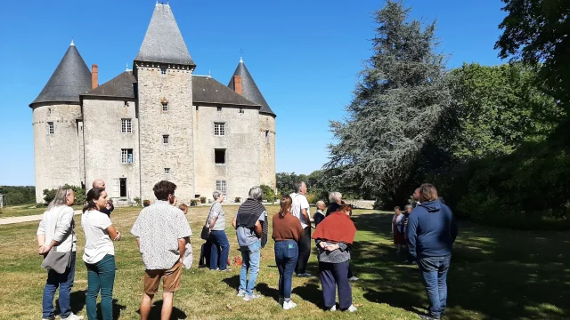 Guided tour of the Chateau De Brie on the Richard Lionheart Roaddomaine De Brie