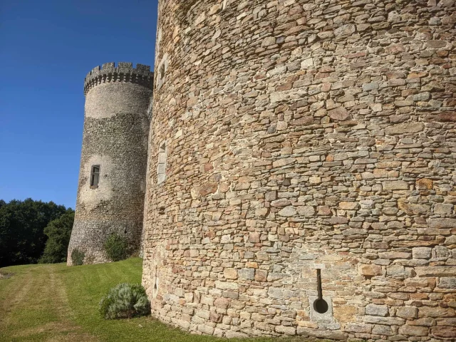 Chateau De Montbrun Clotilde Benni 1