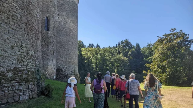 Chateau De Montbrun Guided Tour 1