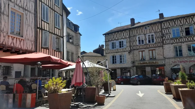 Restaurants à Saint-Léonard de Noblat